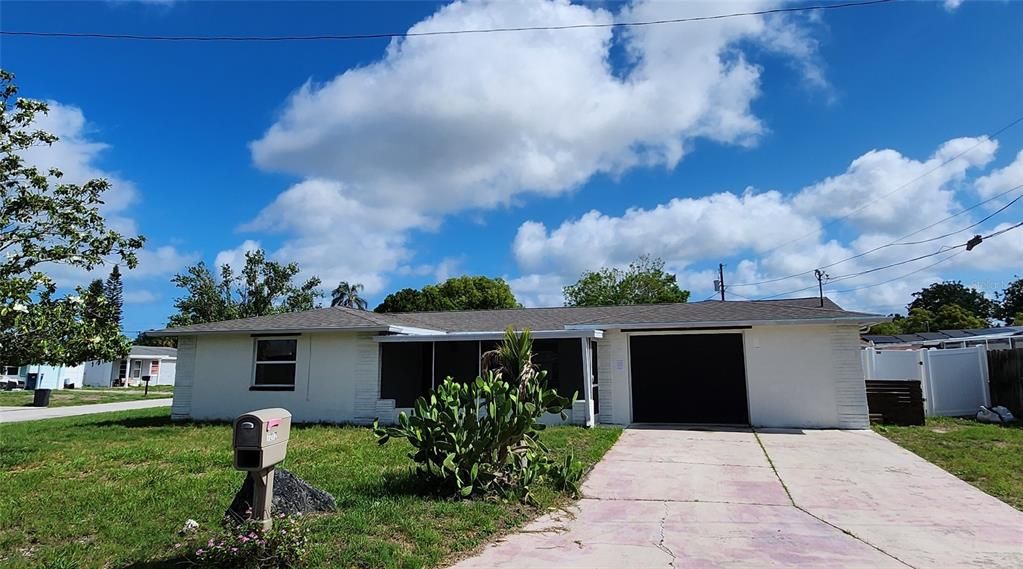 En Venta: $279,900 (2 camas, 2 baños, 1317 Pies cuadrados)