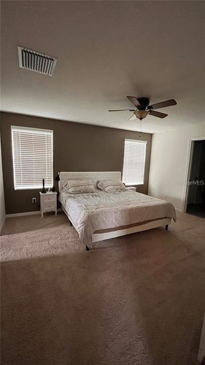 Active With Contract: $2,550 (4 beds, 2 baths, 2260 Square Feet)