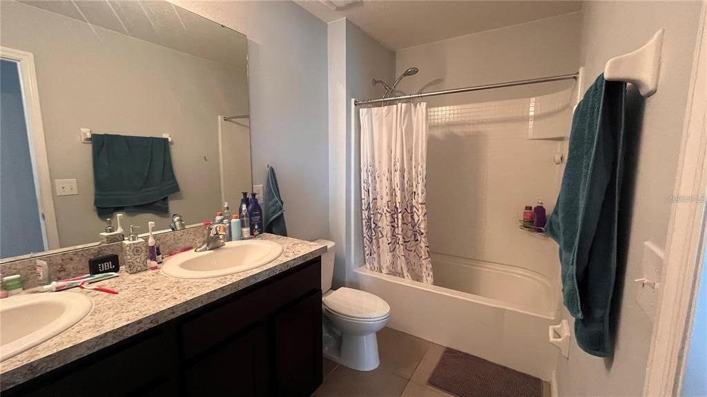 Active With Contract: $2,550 (4 beds, 2 baths, 2260 Square Feet)