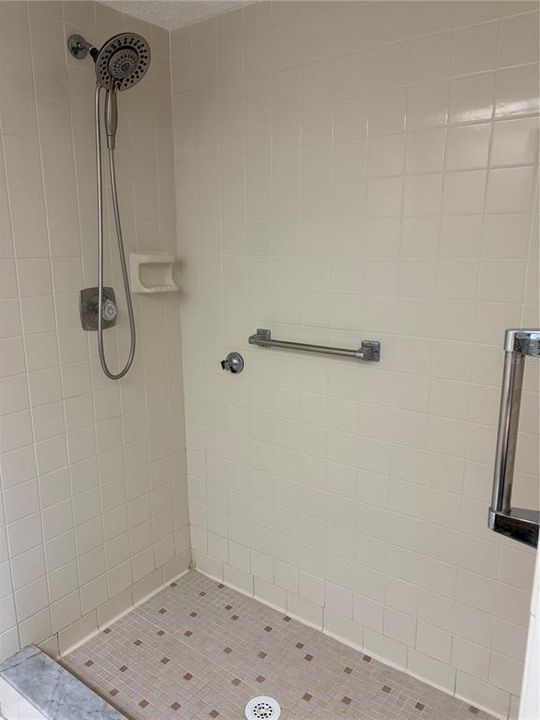 For Sale: $129,000 (2 beds, 2 baths, 1114 Square Feet)