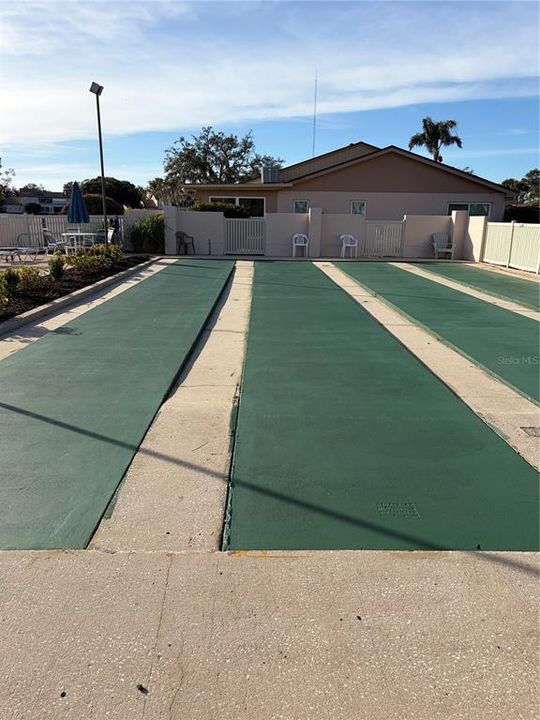 For Sale: $129,000 (2 beds, 2 baths, 1114 Square Feet)