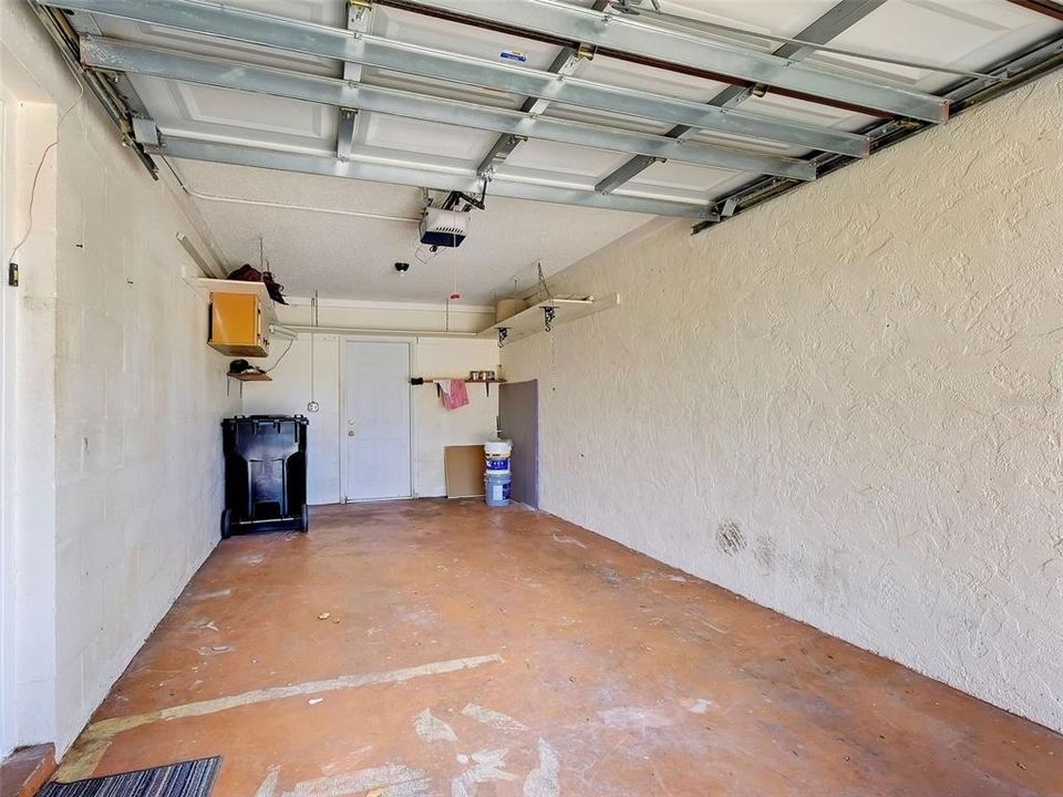 For Sale: $199,900 (2 beds, 2 baths, 1014 Square Feet)