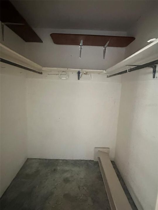 Под контрактом: $299,000 (3 спален, 2 ванн, 1710 Квадратных фут)