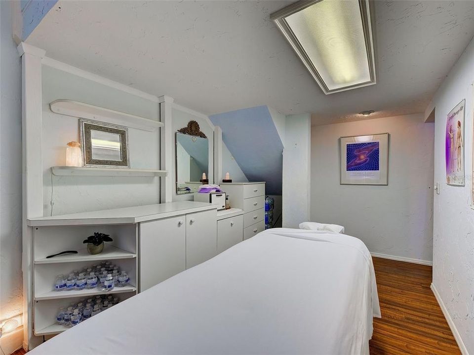 For Sale: $299,000 (0 beds, 0 baths, 442 Square Feet)