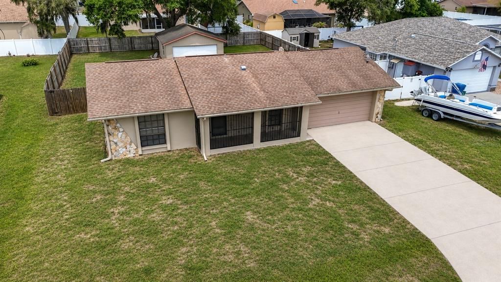 For Rent: $1,750 (2 beds, 1 baths, 930 Square Feet)