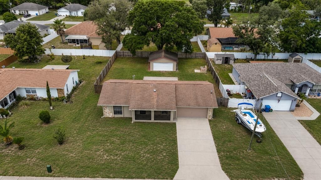 For Rent: $1,750 (2 beds, 1 baths, 930 Square Feet)