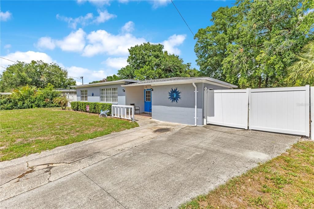For Sale: $340,000 (3 beds, 1 baths, 1156 Square Feet)