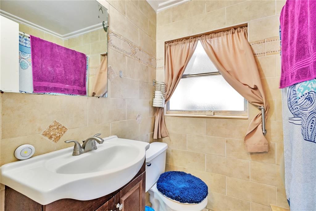 For Sale: $340,000 (3 beds, 1 baths, 1156 Square Feet)