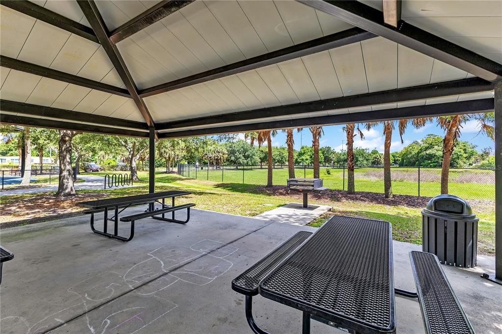 For Sale: $340,000 (3 beds, 1 baths, 1156 Square Feet)