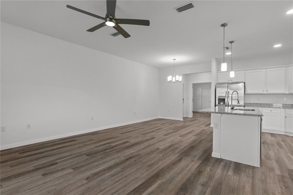 En Venta: $499,900 (6 camas, 0 baños, 2088 Pies cuadrados)