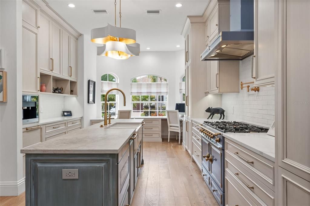 For Sale: $3,200,000 (4 beds, 4 baths, 3161 Square Feet)
