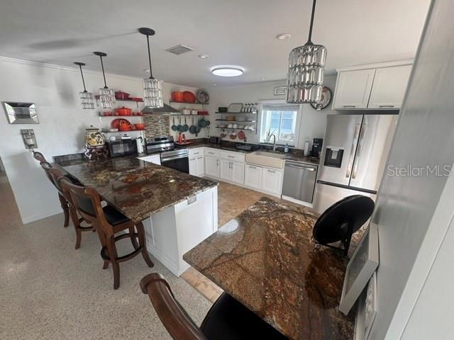 For Rent: $5,500 (3 beds, 3 baths, 2192 Square Feet)