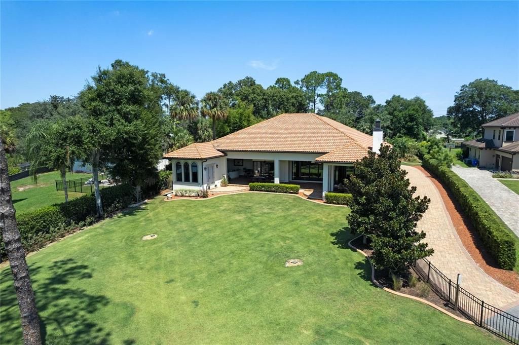 For Sale: $1,949,000 (4 beds, 2 baths, 3500 Square Feet)