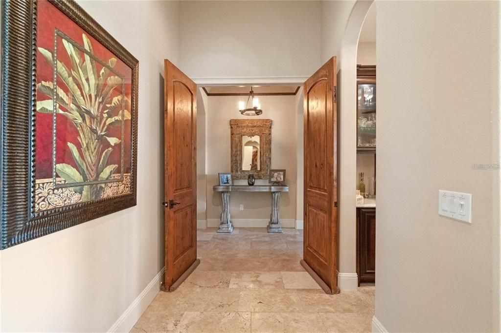 For Sale: $1,949,000 (4 beds, 2 baths, 3500 Square Feet)