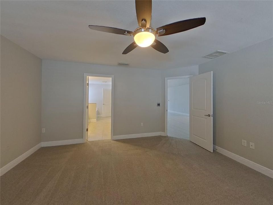 For Rent: $2,199 (3 beds, 2 baths, 2217 Square Feet)