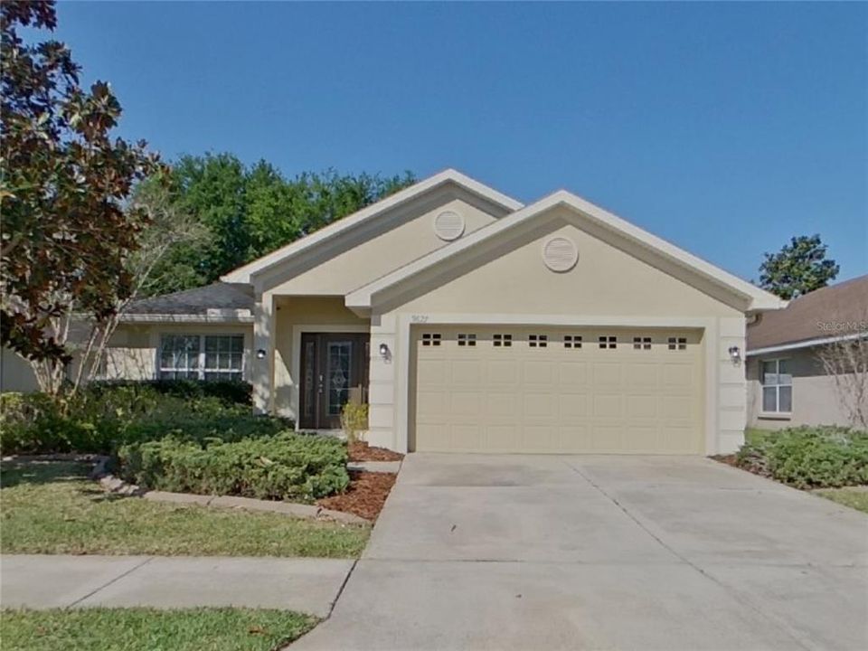 For Rent: $2,199 (3 beds, 2 baths, 2217 Square Feet)