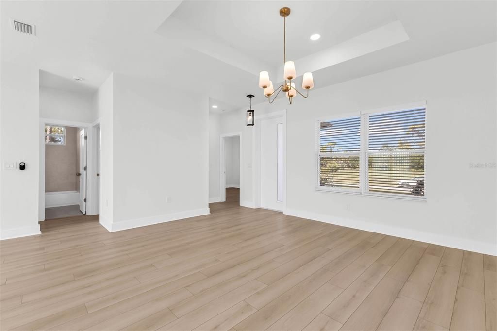 For Sale: $399,000 (4 beds, 2 baths, 1681 Square Feet)