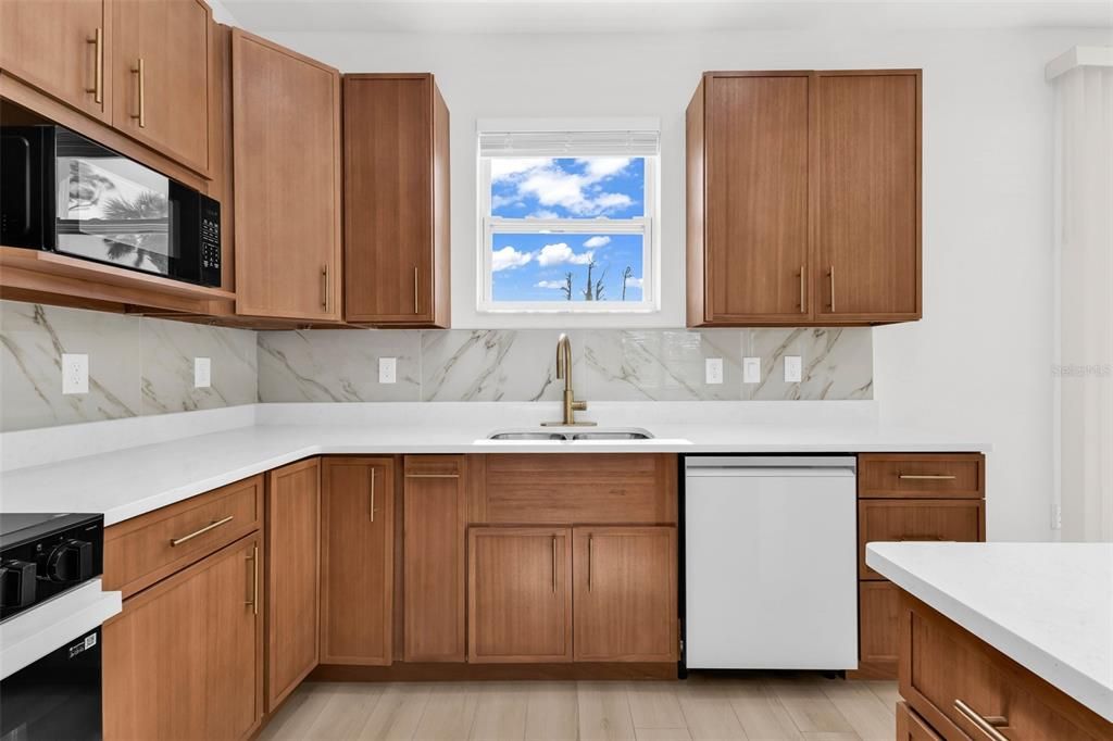 For Sale: $399,000 (4 beds, 2 baths, 1681 Square Feet)