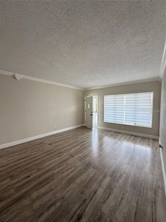En Renta: $1,750 (2 camas, 2 baños, 1100 Pies cuadrados)