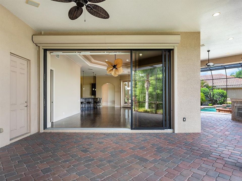 En Venta: $1,749,000 (4 camas, 3 baños, 3887 Pies cuadrados)