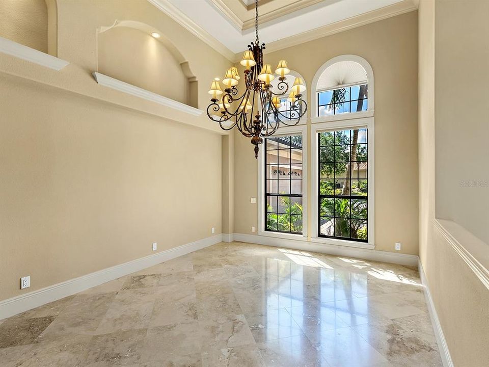En Venta: $1,749,000 (4 camas, 3 baños, 3887 Pies cuadrados)