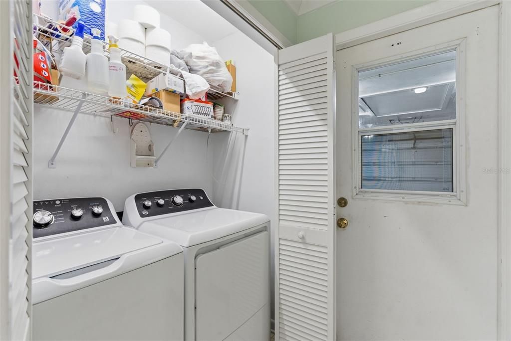 For Sale: $825,000 (2 beds, 2 baths, 1653 Square Feet)