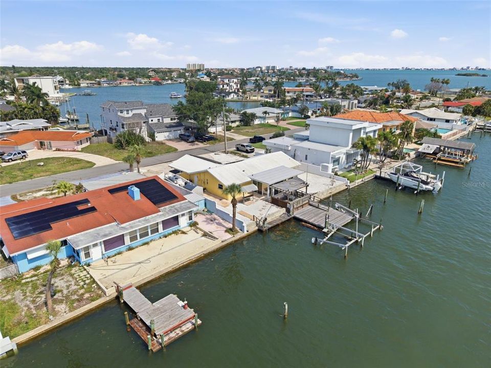 For Sale: $825,000 (2 beds, 2 baths, 1653 Square Feet)