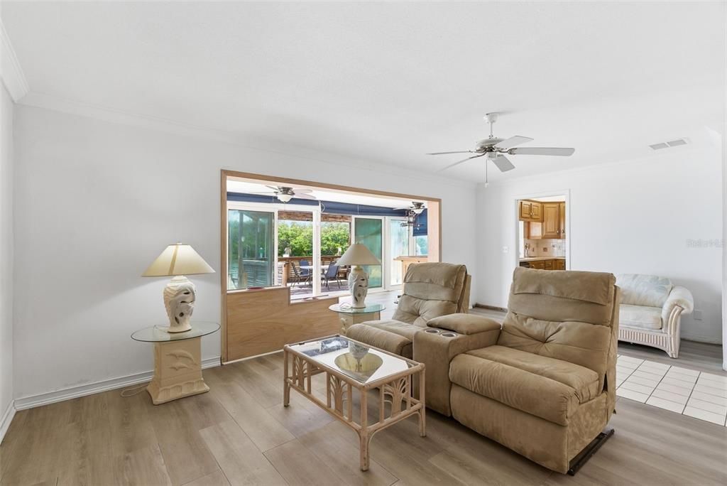 For Sale: $825,000 (2 beds, 2 baths, 1653 Square Feet)