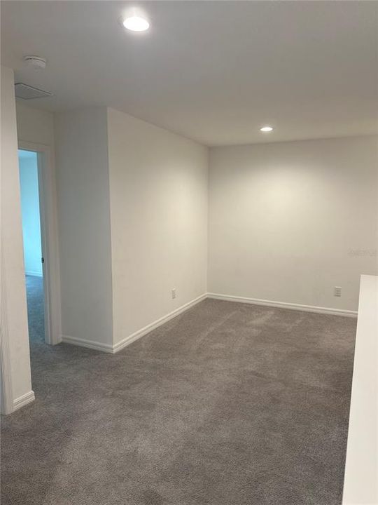 В аренду: $2,595 (4 спален, 2 ванн, 2144 Квадратных фут)