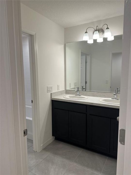 В аренду: $2,595 (4 спален, 2 ванн, 2144 Квадратных фут)