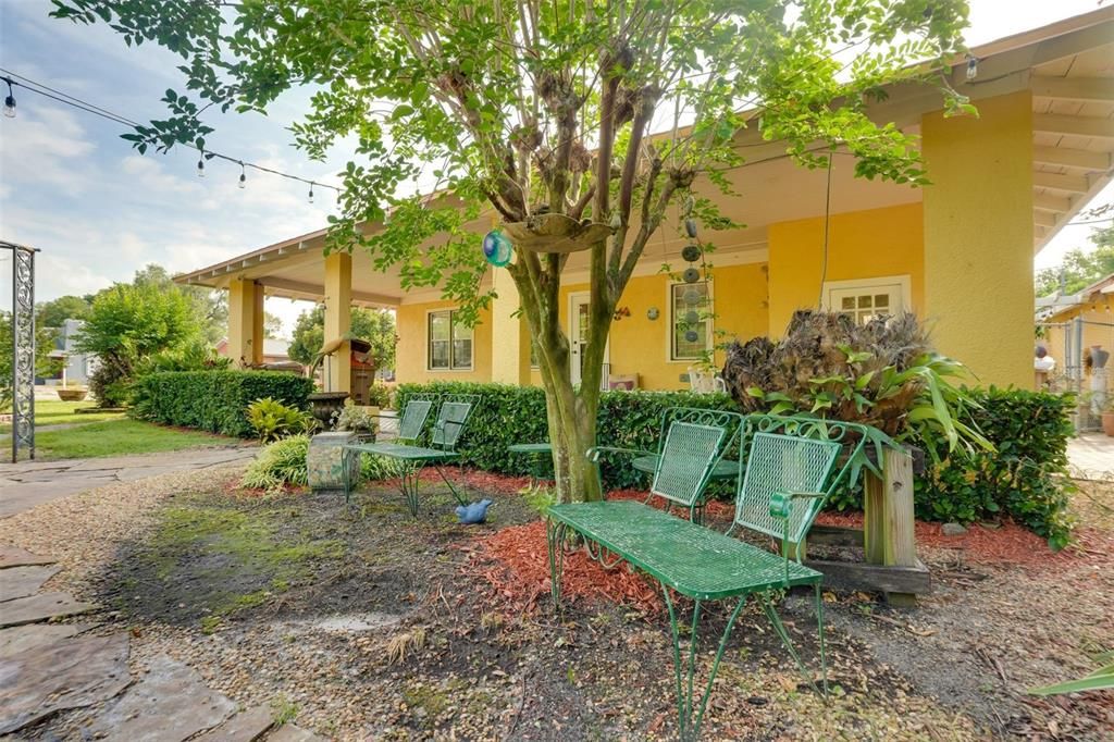 For Rent: $3,500 (2 beds, 2 baths, 1200 Square Feet)