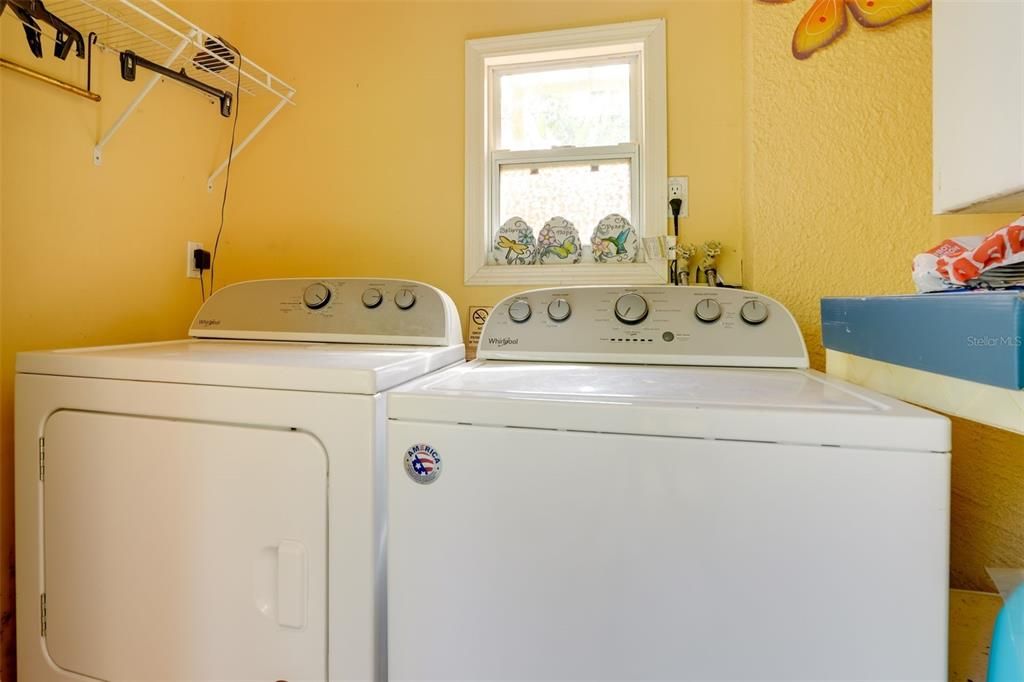 For Rent: $3,500 (2 beds, 2 baths, 1200 Square Feet)