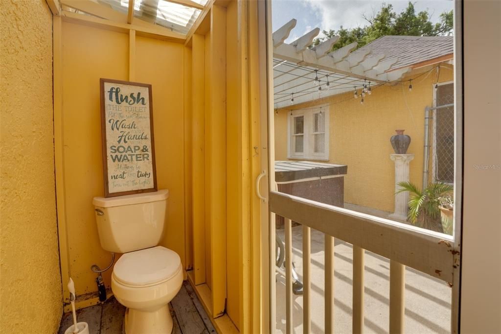 For Rent: $3,500 (2 beds, 2 baths, 1200 Square Feet)