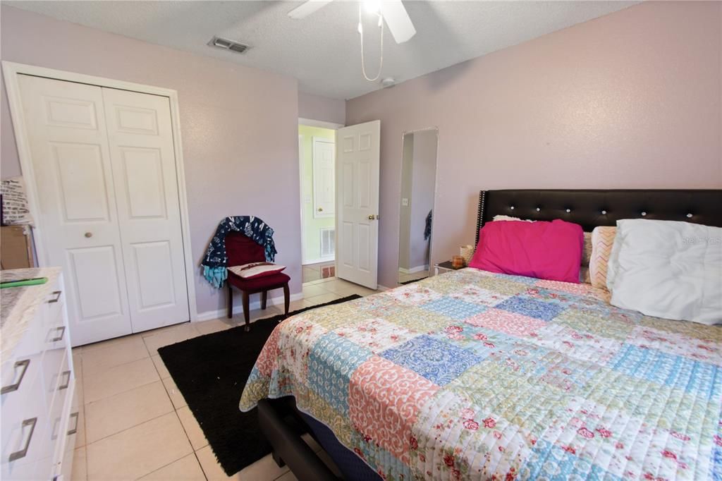 For Sale: $310,000 (5 beds, 3 baths, 2093 Square Feet)