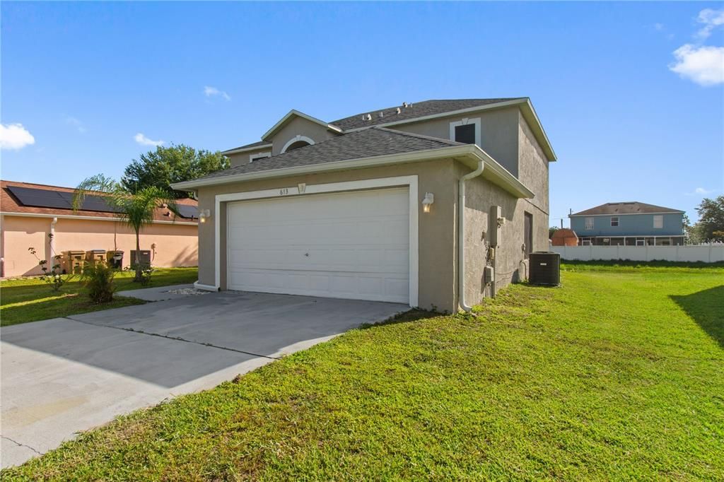 For Sale: $310,000 (5 beds, 3 baths, 2093 Square Feet)