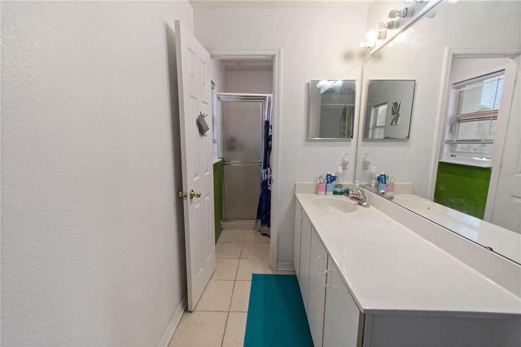 For Sale: $310,000 (5 beds, 3 baths, 2093 Square Feet)