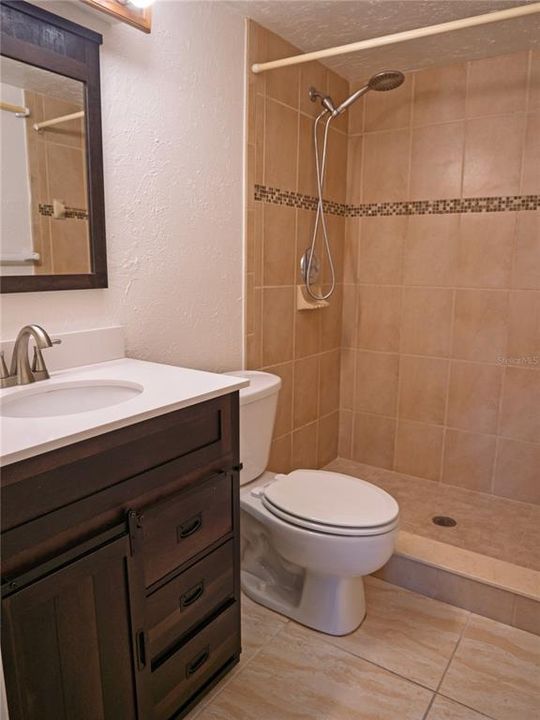 For Sale: $224,900 (3 beds, 2 baths, 1025 Square Feet)