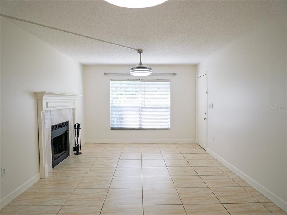 For Sale: $224,900 (3 beds, 2 baths, 1025 Square Feet)