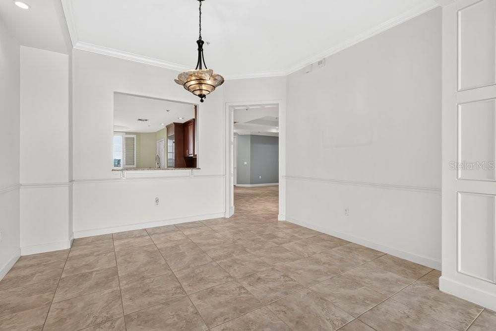 На продажу: $575,000 (2 спален, 2 ванн, 2162 Квадратных фут)