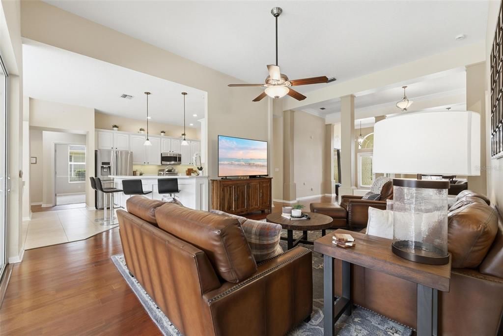 Active With Contract: $935,000 (4 beds, 3 baths, 2973 Square Feet)