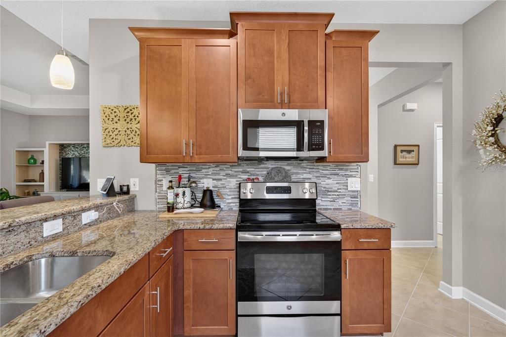 En Venta: $415,000 (3 camas, 2 baños, 1860 Pies cuadrados)