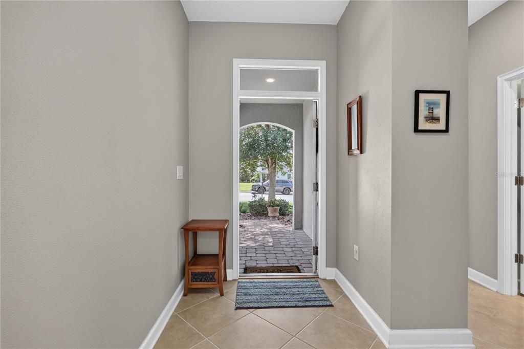 En Venta: $415,000 (3 camas, 2 baños, 1860 Pies cuadrados)