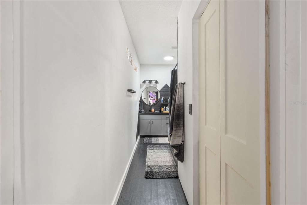 Activo con contrato: $218,000 (2 camas, 2 baños, 1376 Pies cuadrados)