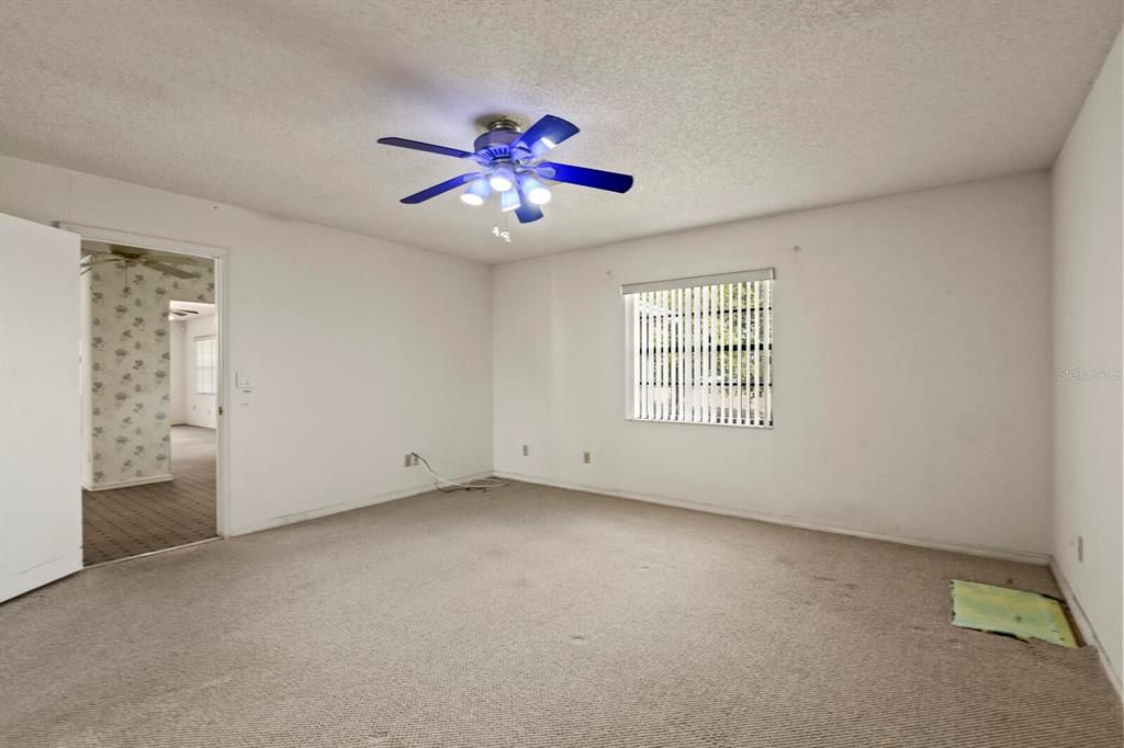 For Sale: $250,000 (2 beds, 2 baths, 1785 Square Feet)