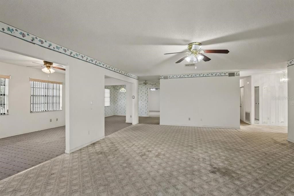 For Sale: $250,000 (2 beds, 2 baths, 1785 Square Feet)