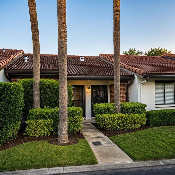 For Rent: $1,499 (1 beds, 1 baths, 846 Square Feet)