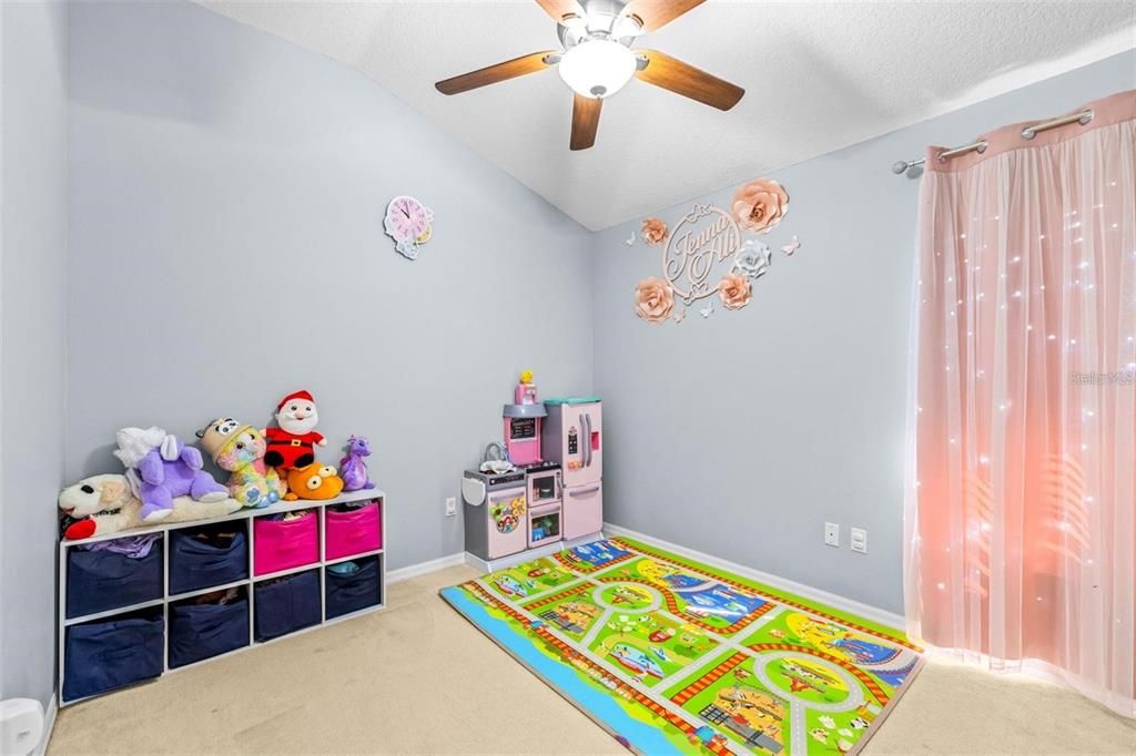 For Sale: $419,500 (3 beds, 2 baths, 1743 Square Feet)