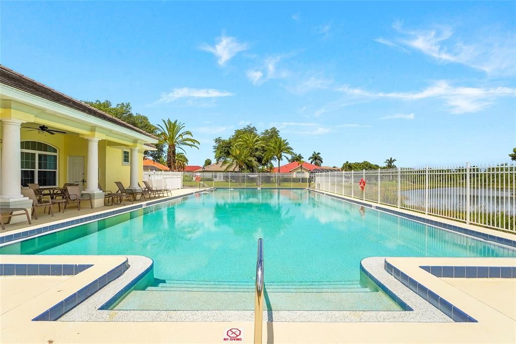 Active With Contract: $760,000 (3 beds, 2 baths, 2468 Square Feet)