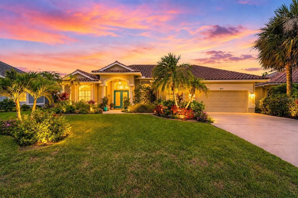 Active With Contract: $760,000 (3 beds, 2 baths, 2468 Square Feet)