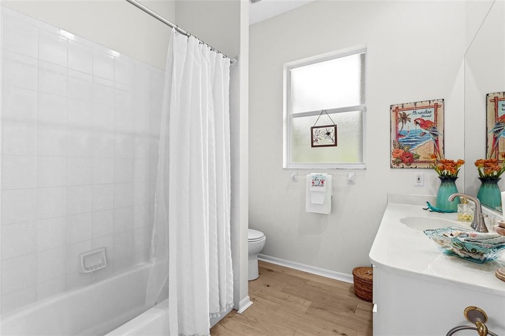 Active With Contract: $760,000 (3 beds, 2 baths, 2468 Square Feet)